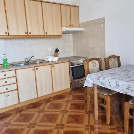 Toni Poce 2 Apartman Primošten