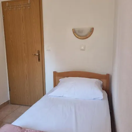 Toni Poce 2 * Primošten