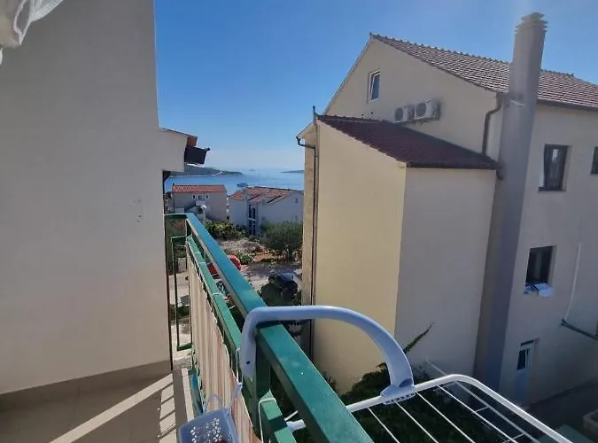 Toni Poce 2 * Primošten