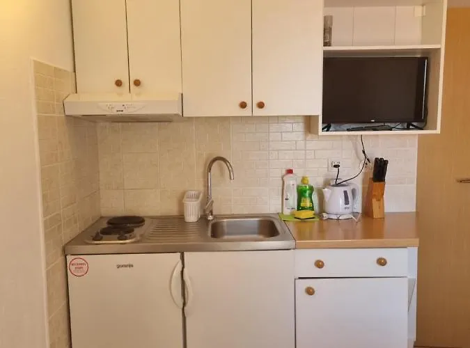 Toni Poce 2 * Primošten